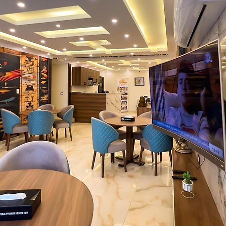 Rotana Pyramids View Hostel Nazlet el-Sisi ภายนอก รูปภาพ