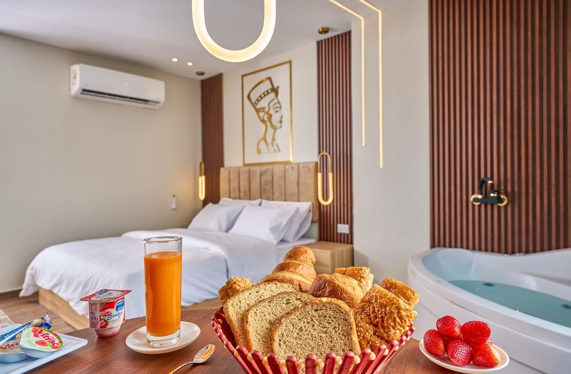 Rotana Pyramids View Hostel Nazlet el-Sisi ภายนอก รูปภาพ