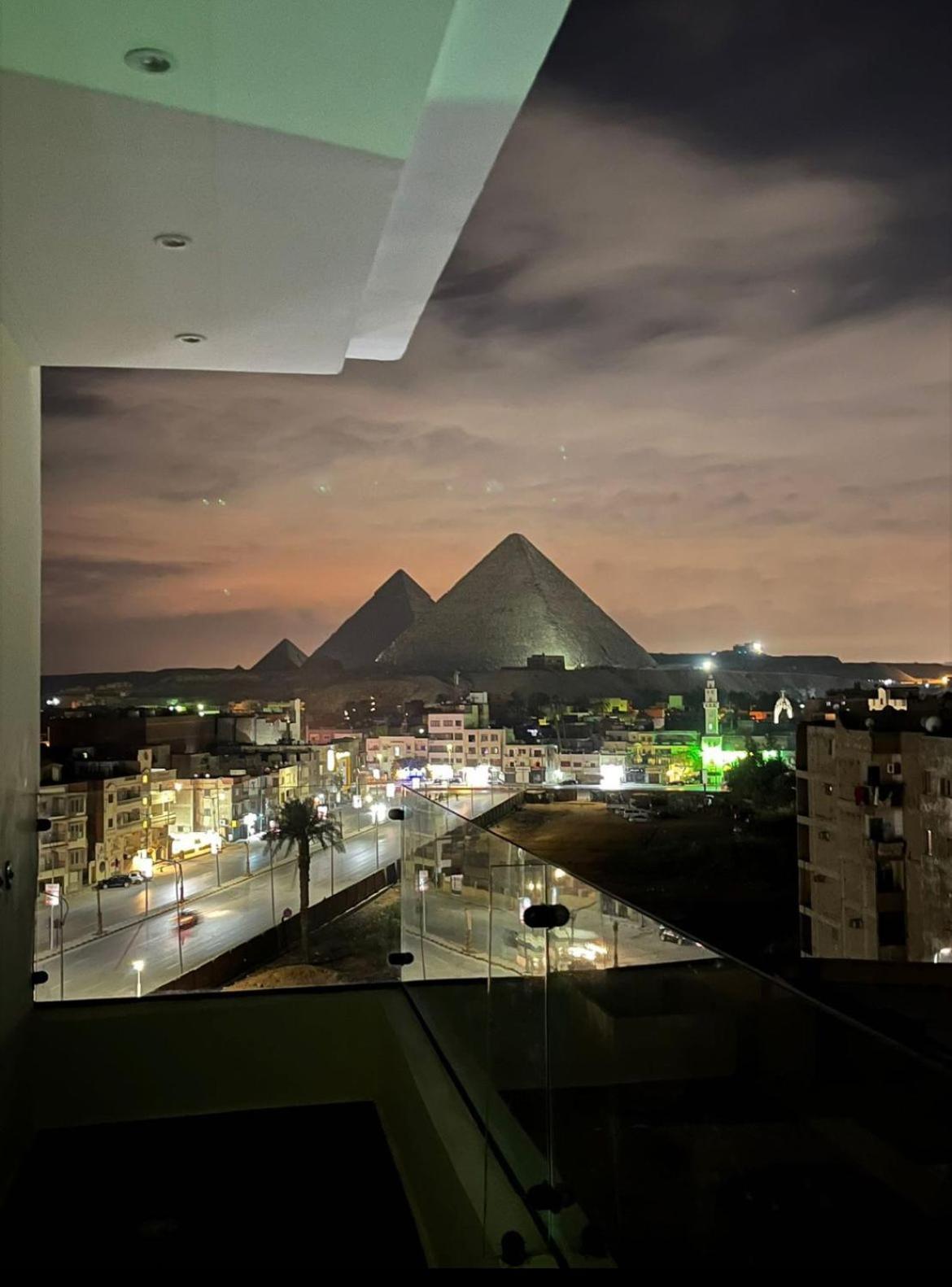 Rotana Pyramids View Hostel Nazlet el-Sisi ภายนอก รูปภาพ