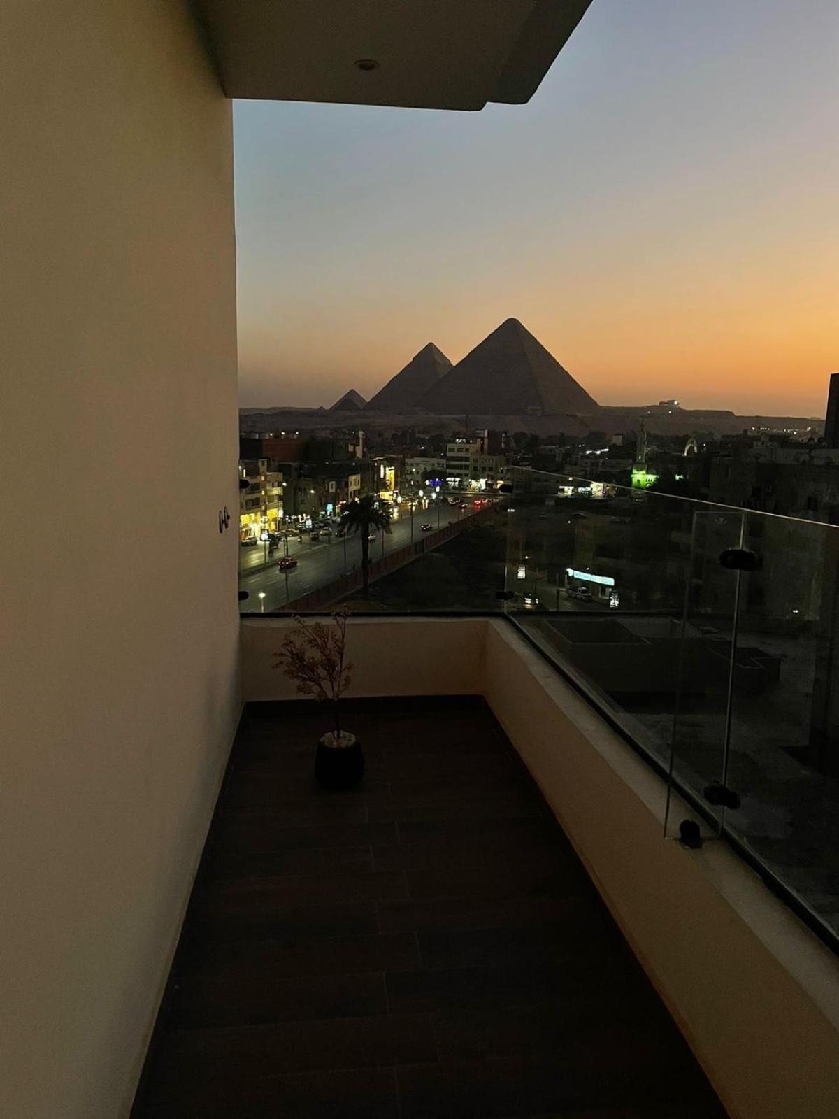 Rotana Pyramids View Hostel Nazlet el-Sisi ภายนอก รูปภาพ